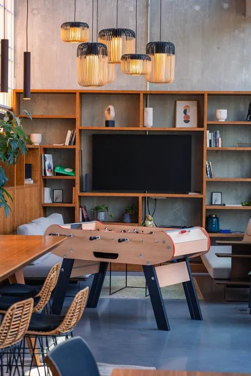 Lounge et babyfoot, espace détente de Lumen