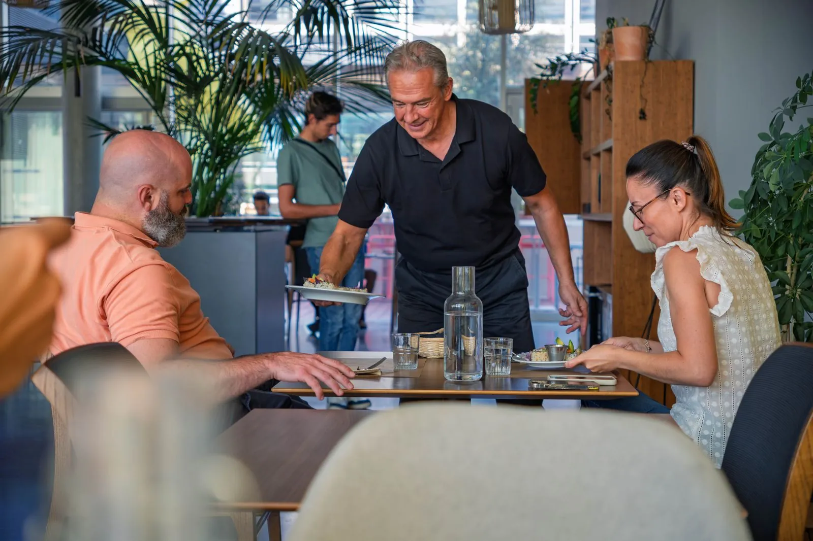 Service à table au Bistrot de Lumen